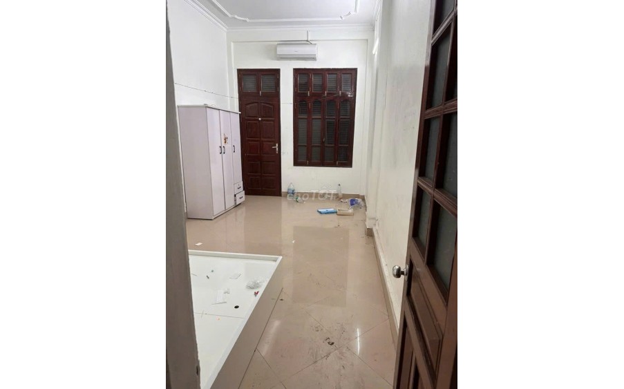 Cho thuê nhà ngõ ô tô phố Hoàng Hoa Thám, 35m2 - 5 tầng, MT 4m, 4 ngủ, 15 Triệu - ở GĐ, VP Công ty